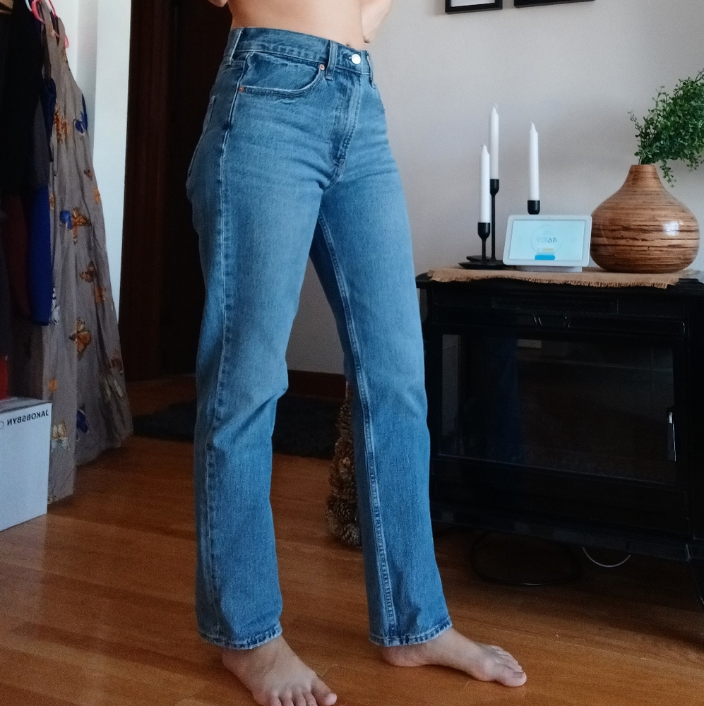 ⛔️Sold⛔️🆕️GAP Sky High Straight Leg Jeans with Washwell, Size 28/6 - Picture 11 of 16